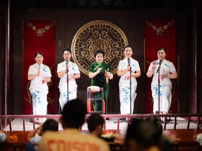 南京市民俗博物馆将白局演出引入“博物馆奇妙夜”  南京市博物总馆 供图