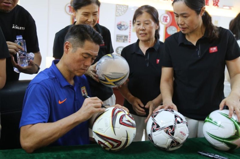 2025“星程·冠军杯”全国青少年足球邀请赛在沾化开幕