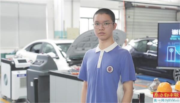 中考成绩563分 学霸为啥读中职