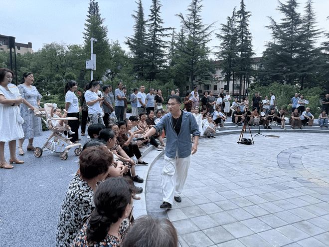 印台区：“百姓小剧场”点燃激情夏日